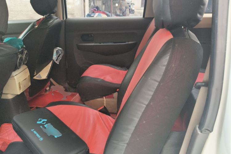 Used Wuling Hongguang 2018 1.5L Classic S Standard Model Left Rear Seat
