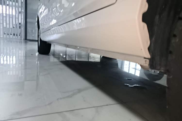 Used Wuling Hongguang 2018 1.5L S Comfort Model L2B Left Side Sill
