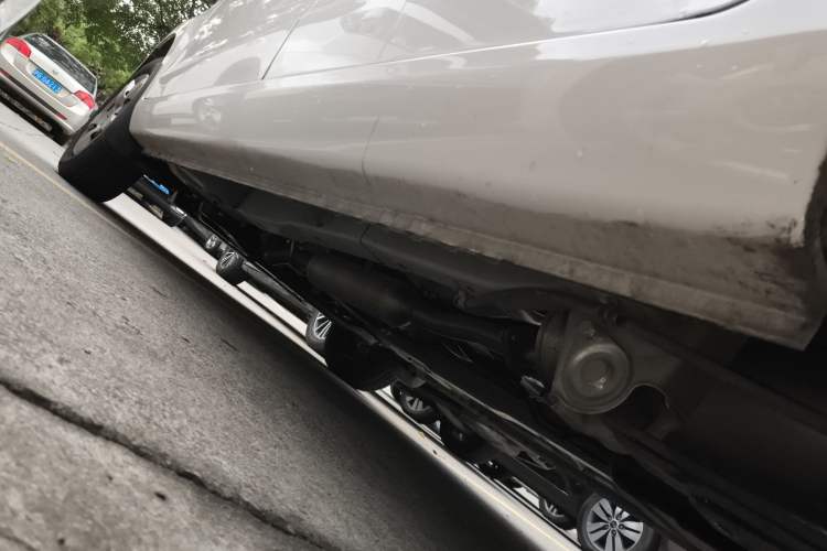 Used Wuling Hongguang 2018 1.5L Classic S Base Model Left Side Sill