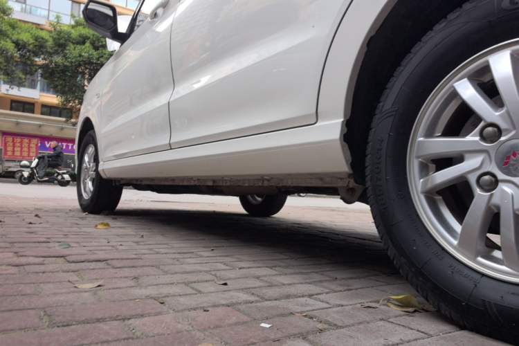 Used Wuling Hongguang 2018 1.5L S Standard Version L2B Left Side Sill