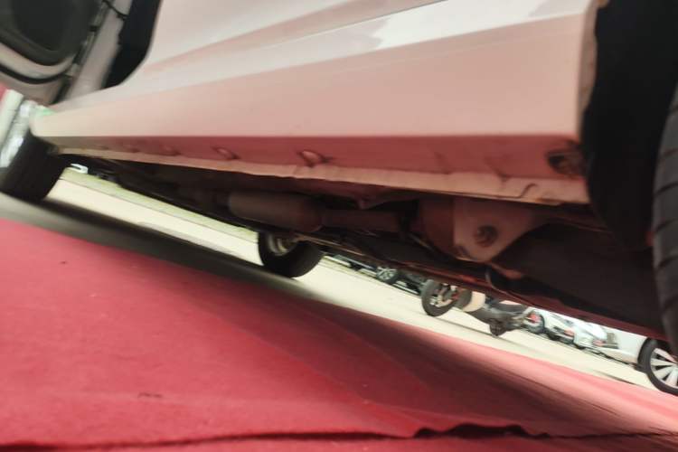 Used Wuling Hongguang 2018 1.5L S Comfort Model L2B Left Side Sill
