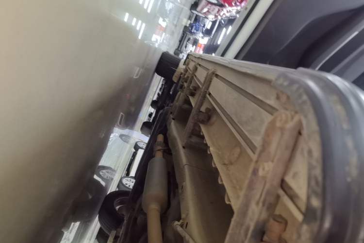 Used Wuling Hongguang 2018 1.5L S Comfort Model L2B Left Side Sill