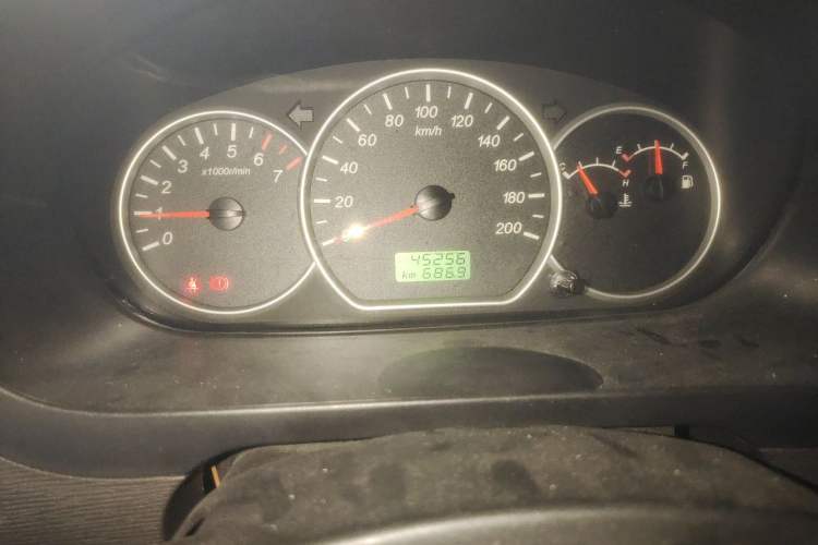 Used Wuling Hongguang 2018 1.2L Classic S Base Model Odometer Close Up