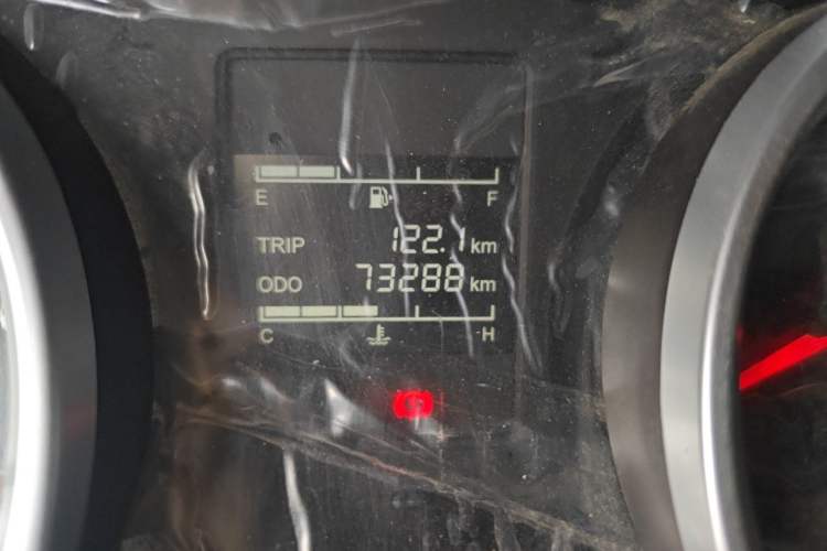 Used Wuling Hongguang 2018 1.5L S Comfort Model L2B Odometer Close Up