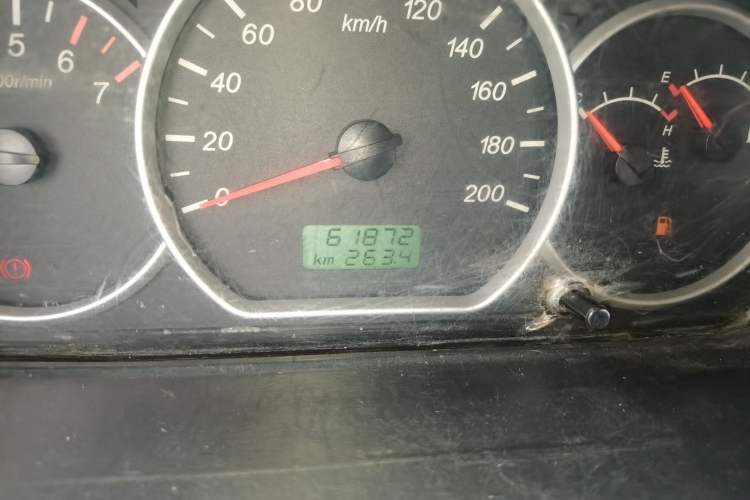 Used Wuling Hongguang 2018 1.2L Classic S Base Model Odometer Close Up