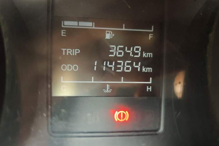 Used Wuling Hongguang 2018 1.5L S Comfort Model L2B Odometer Close Up