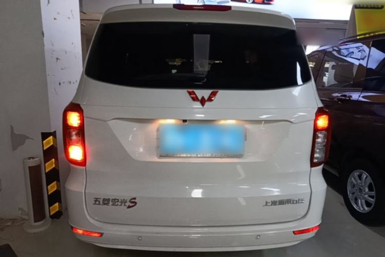 Used Wuling Hongguang 2018 1.5L S Comfort Model L2B Rear