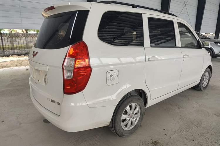 Used Wuling Hongguang 2018 1.5L Classic S Standard Model Rear Right 45 Deg