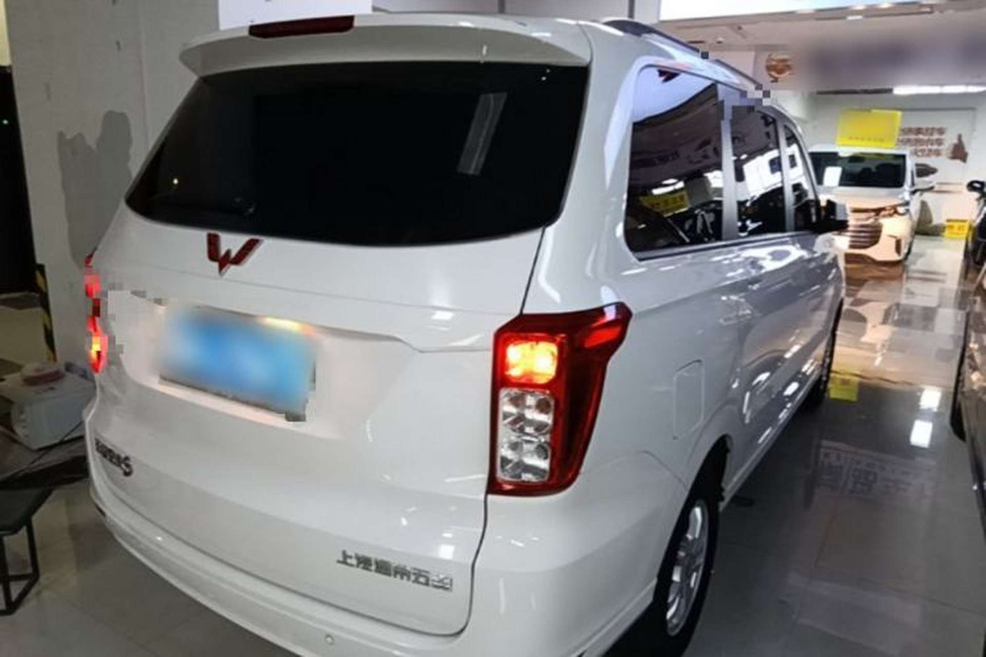 Used Wuling Hongguang 2018 1.5L S Comfort Model L2B Rear Right 45 Deg