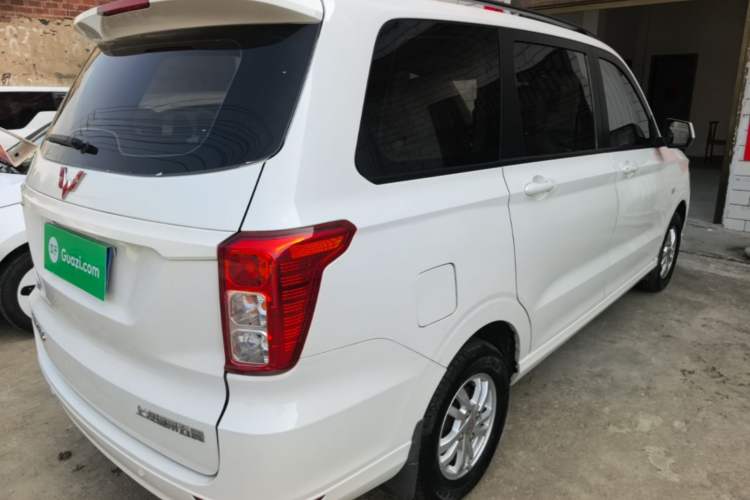 Used Wuling Hongguang 2018 1.5L S Comfort Model L2B Rear Right 45 Deg