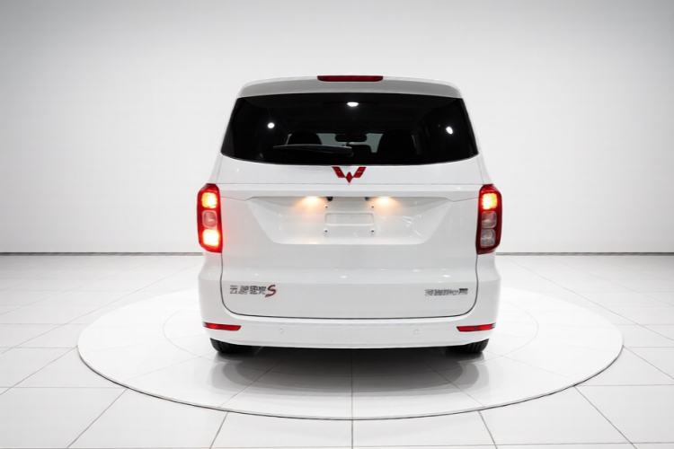 Used Wuling Hongguang 2018 1.5L S Comfort Model L2B Rear
