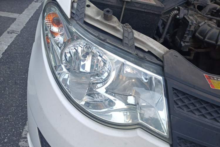 Used Wuling Hongguang 2018 1.2L Classic S Base Model Right Front Headlight