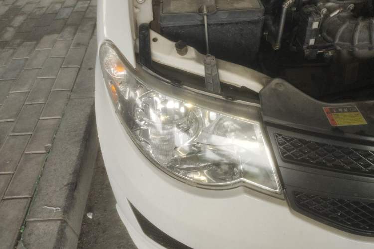 Used Wuling Hongguang 2018 1.2L Classic S Base Model Right Front Headlight