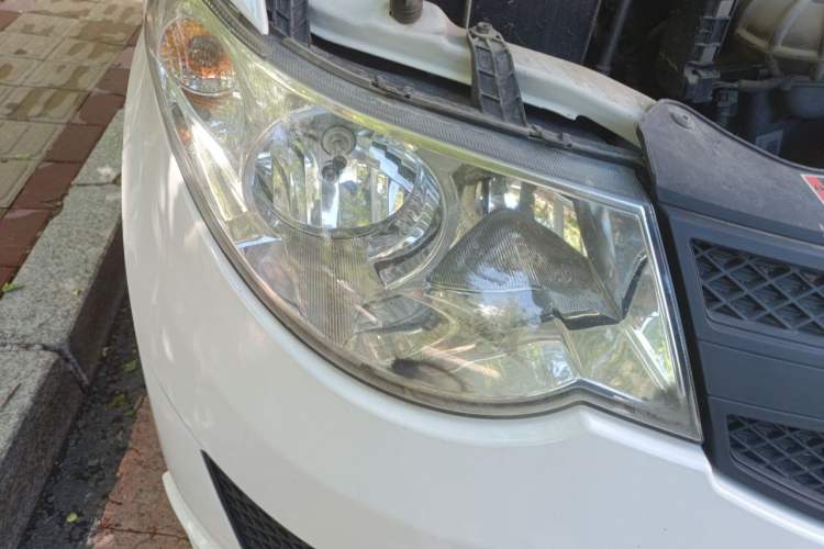 Used Wuling Hongguang 2018 1.2L Classic S Base Model Right Front Headlight