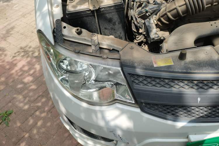 Used Wuling Hongguang 2018 1.5L Classic S Base Model Right Front Headlight