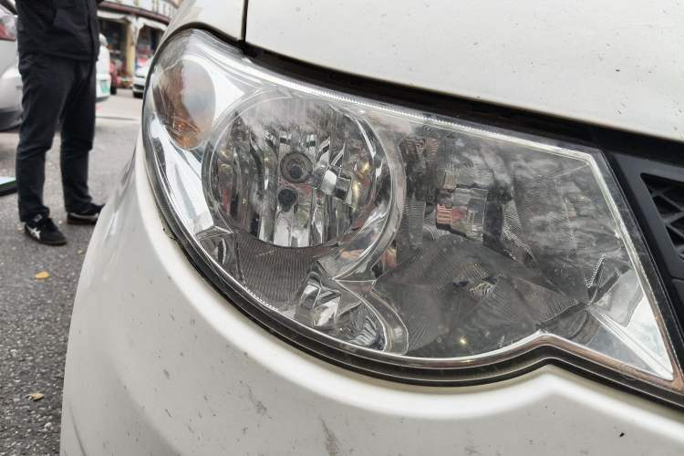 Used Wuling Hongguang 2018 1.5L Classic S Base Model Right Front Headlight