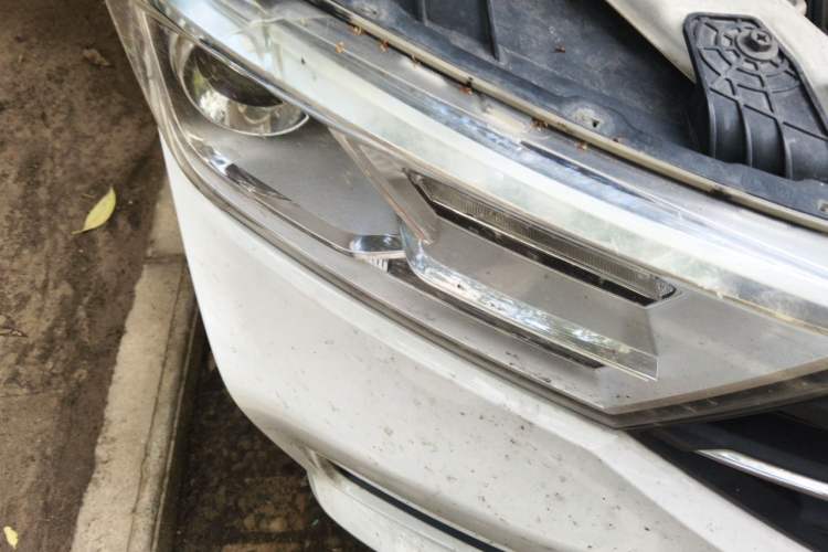 Used Wuling Hongguang 2018 1.5L S Comfort Model L2B Right Front Headlight