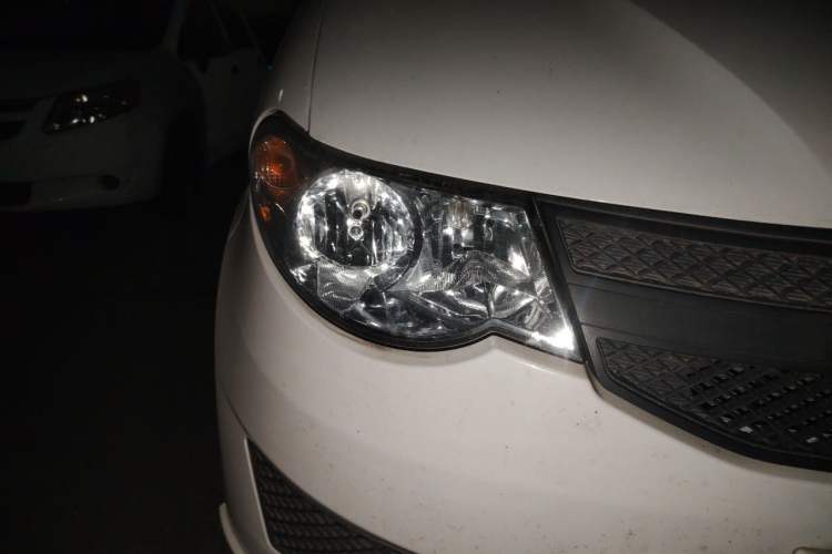 Used Wuling Hongguang 2018 1.5L Classic S Base Model Right Front Headlight