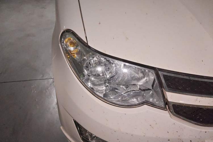 Used Wuling Hongguang 2018 1.5L Classic S Standard Model Right Front Headlight