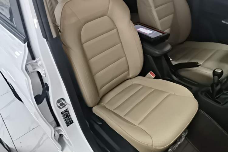 Used Wuling Hongguang 2018 1.5L S Comfort Model L2B Right Front Seat