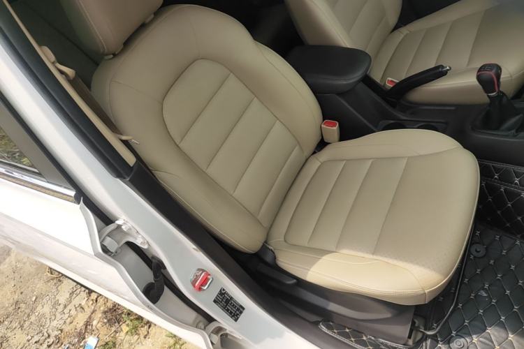 Used Wuling Hongguang 2018 1.5L S Comfort Model L2B Right Front Seat