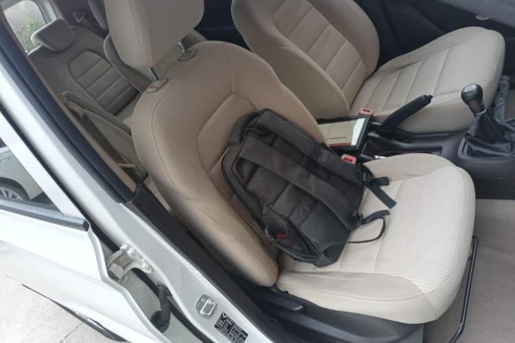 Used Wuling Hongguang 2018 1.5L S Standard Version L2B Right Front Seat
