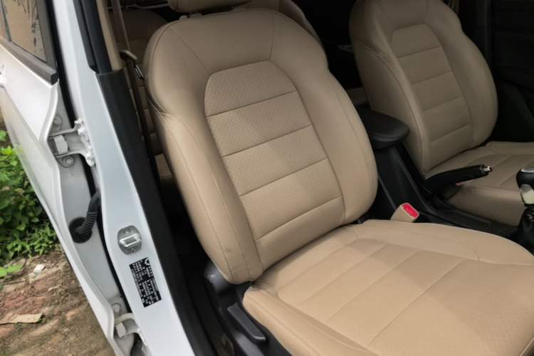 Used Wuling Hongguang 2018 1.5L S Comfort Model L2B Right Front Seat