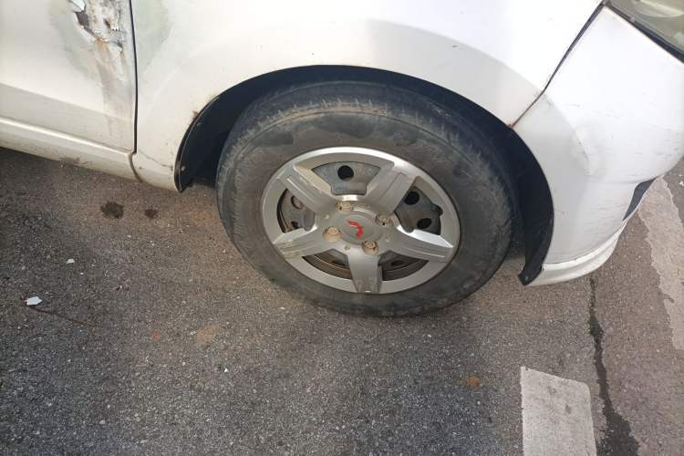 Used Wuling Hongguang 2018 1.5L Classic S Base Model Right Front Wheel Hub