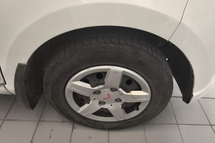 Used Wuling Hongguang 2018 1.2L Classic S Base Model Right Front Wheel Hub