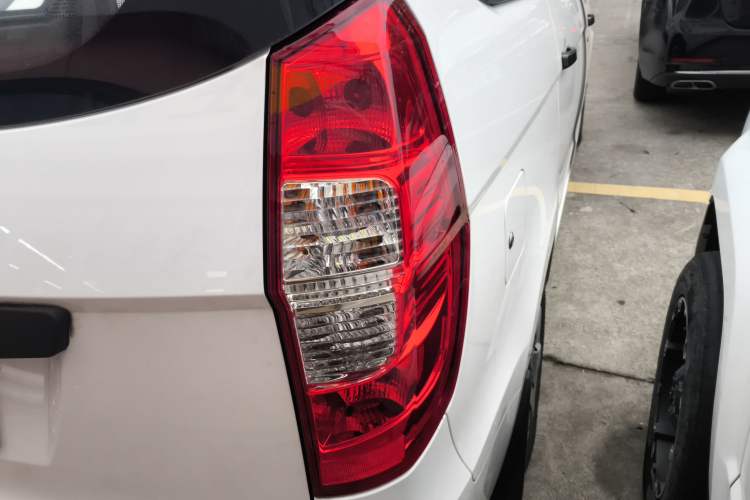 Used Wuling Hongguang 2018 1.5L Classic S Base Model Right Rear Taillight