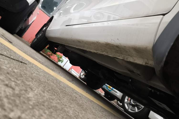Used Wuling Hongguang 2018 1.5L Classic S Base Model Right Side Sill