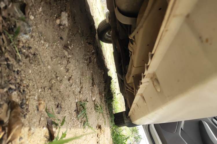 Used Wuling Hongguang 2018 1.5L S Comfort Model L2B Right Side Sill