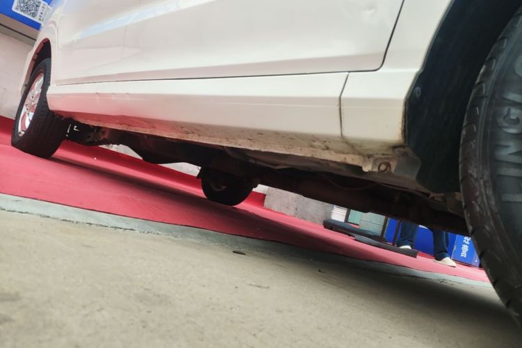 Used Wuling Hongguang 2018 1.5L S Comfort Model L2B Right Side Sill