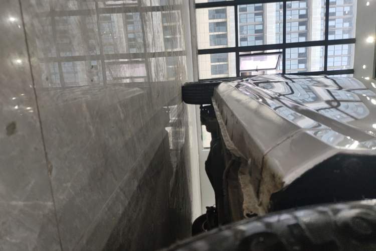 Used Wuling Hongguang 2018 1.5L S Standard Version L2B Right Side Sill