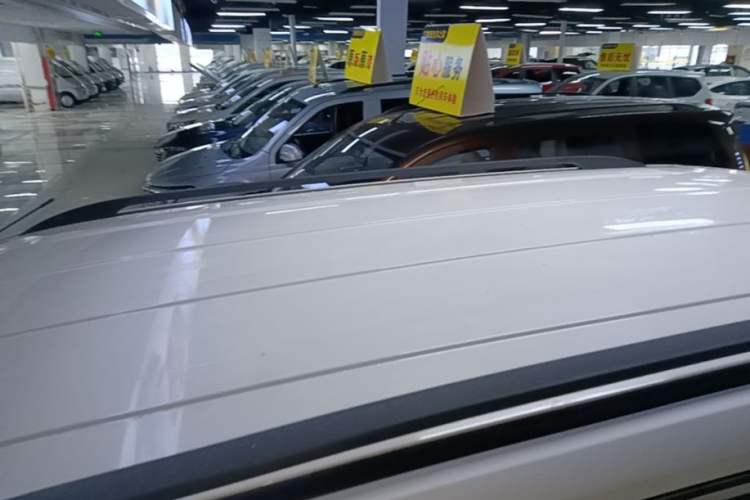Used Wuling Hongguang 2018 1.5L S Comfort Model L2B Roof