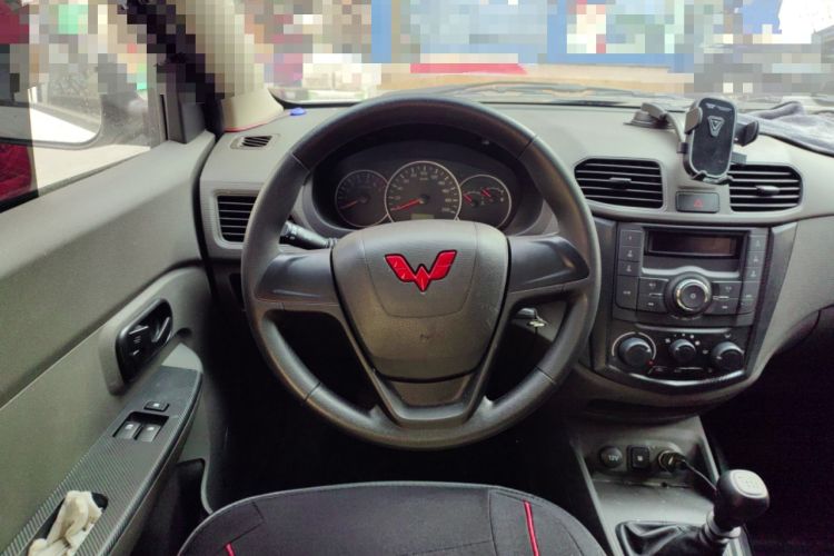 Used Wuling Hongguang 2018 1.5L Classic S Base Model Steering Wheel