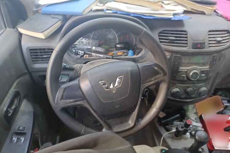 Used Wuling Hongguang 2018 1.2L Classic S Base Model Steering Wheel