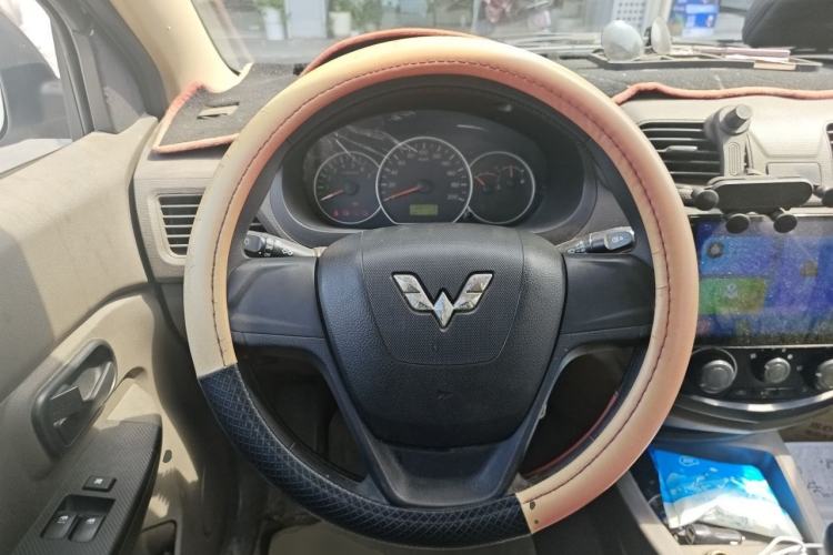 Used Wuling Hongguang 2018 1.2L Classic S Base Model Steering Wheel