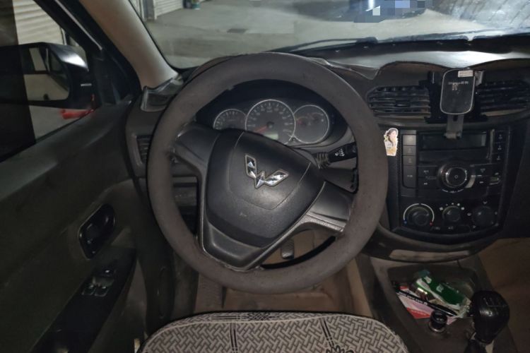 Used Wuling Hongguang 2018 1.5L Classic S Base Model Steering Wheel