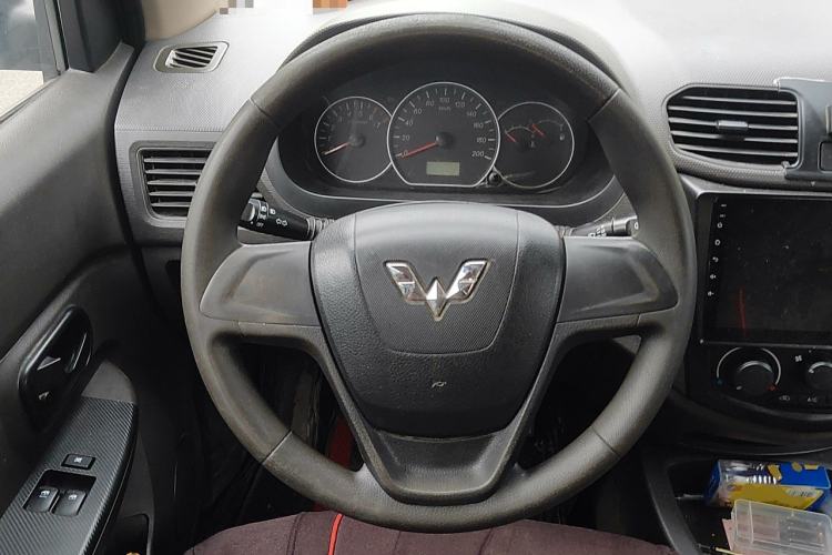 Used Wuling Hongguang 2018 1.5L Classic S Base Model Steering Wheel