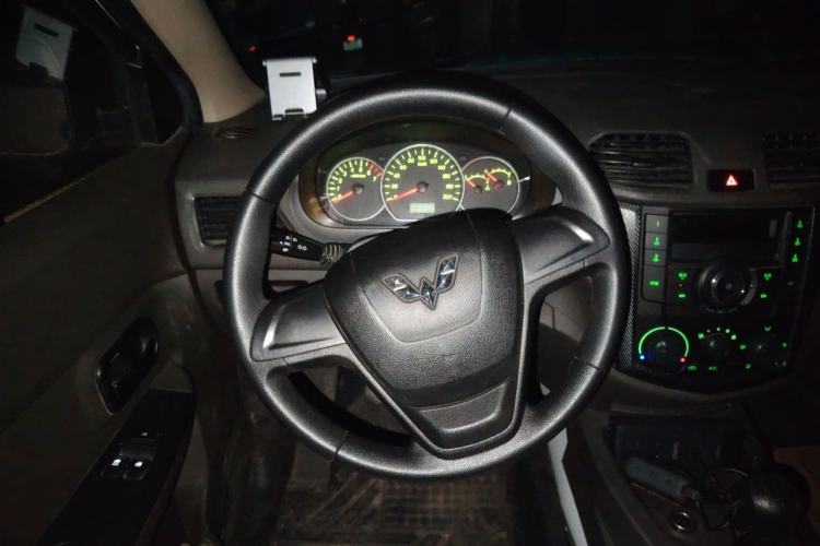 Used Wuling Hongguang 2018 1.5L Classic S Base Model Steering Wheel