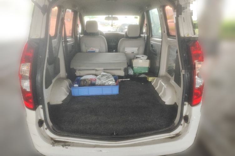 Used Wuling Hongguang 2018 1.2L Classic S Base Model Trunk