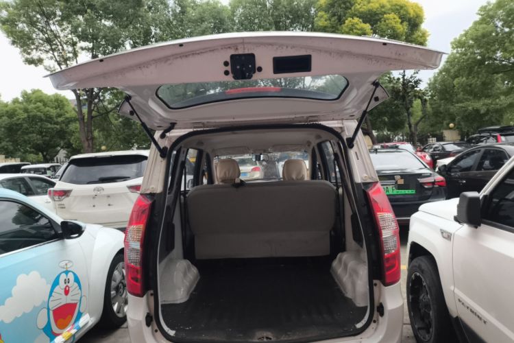 Used Wuling Hongguang 2018 1.5L Classic S Base Model Trunk