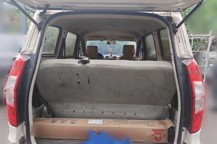 Used Wuling Hongguang 2018 1.5L Classic S Base Model Trunk