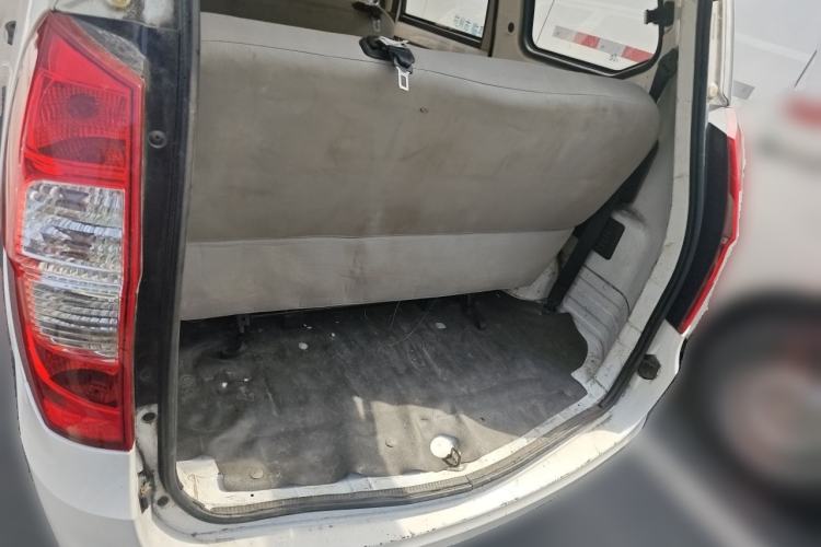 Used Wuling Hongguang 2018 1.2L Classic S Base Model Trunk