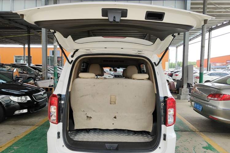 Used Wuling Hongguang 2018 1.5L S Standard Version L2B Trunk