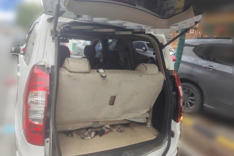 Used Wuling Hongguang 2018 1.5L Classic S Standard Model Trunk
