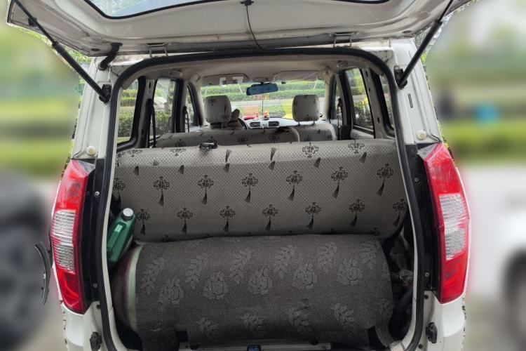Used Wuling Hongguang 2018 1.2L Classic S Base Model Trunk