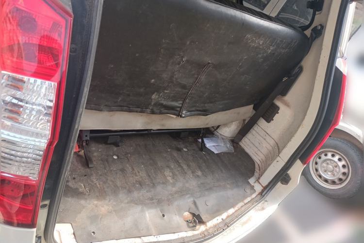 Used Wuling Hongguang 2018 1.5L Classic S Base Model Trunk