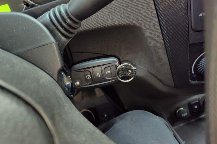Used Wuling Hongguang 2018 1.5L Classic S Base Model Vehicle Key